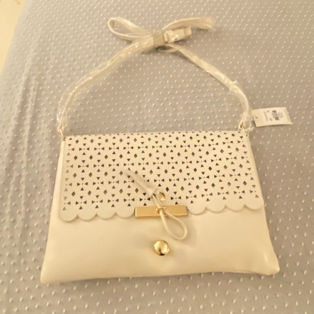 Cross body bag cream color